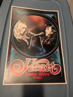 HEART LOVE ALIVE TOUR 2019 POSTER  12 1/2 x 18
